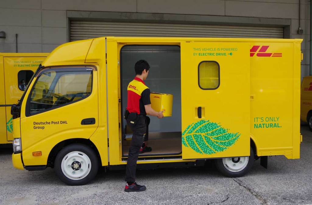 20230627DHL 1024x674 - DHL／「日野デュトロZ EV」4台を都内に配備