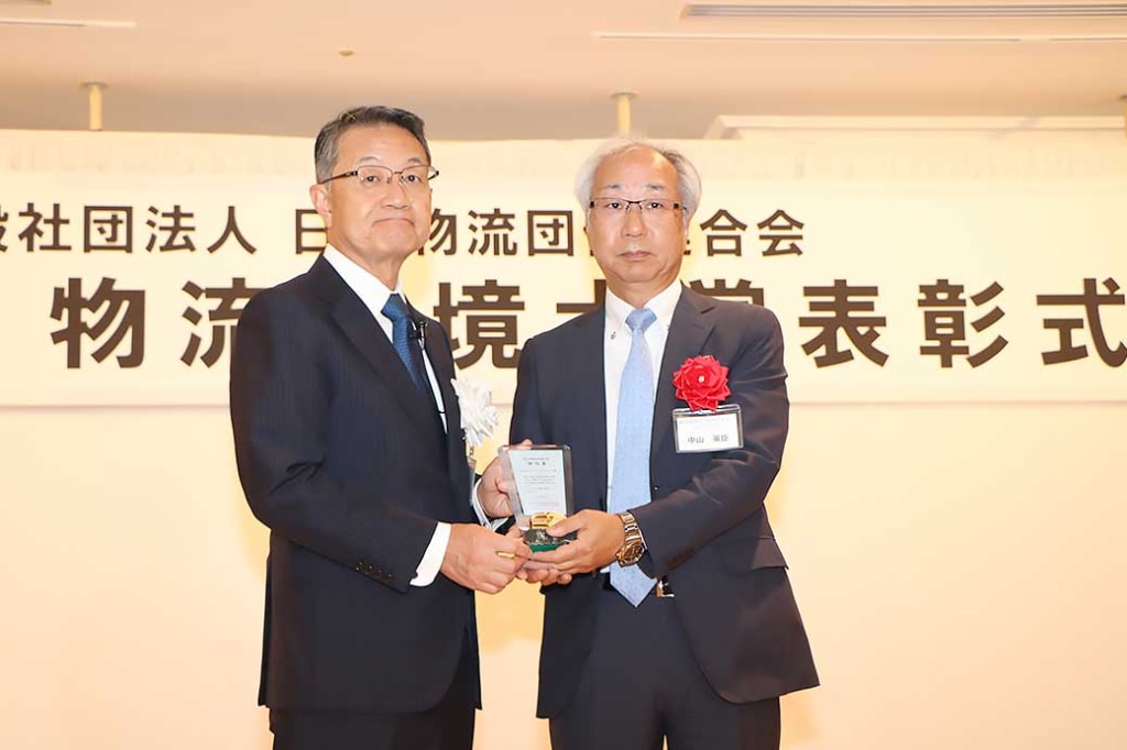 20230706NICHIREI 1024x682 - ロジスティクス・ネットワーク／低温EVトラック導入で「物流環境大賞」特別賞を受賞