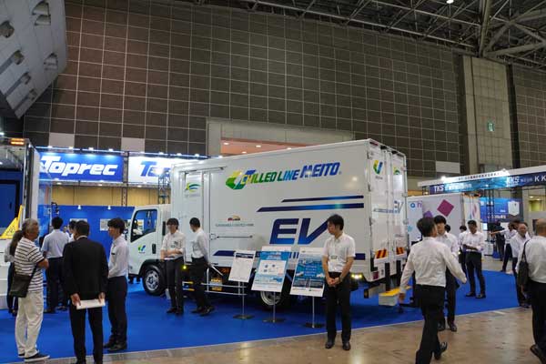 国際物流総合展2024/トラック積み下ろしの自動化など無人化への提案目立つ 20240910LTT 5 - 国際物流総合展2024/トラック積み下ろしの自動化など無人化への提案目立つ