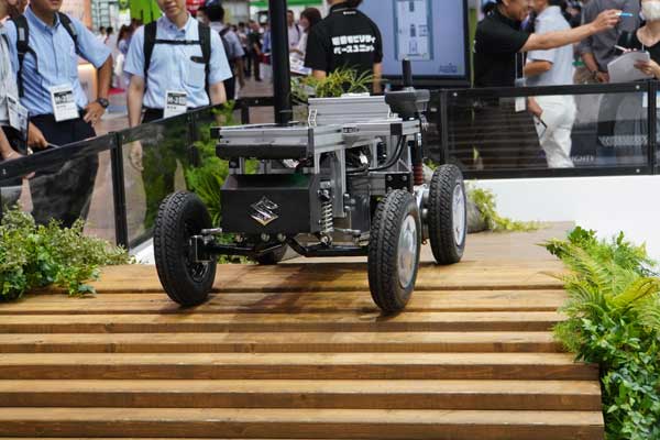 国際物流総合展2024/トラック積み下ろしの自動化など無人化への提案目立つ 20240910LTT 7 - 国際物流総合展2024/トラック積み下ろしの自動化など無人化への提案目立つ