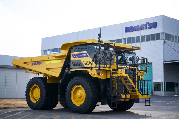 20250219komatsu - コマツ／世界初の水素エンジン搭載大型ダンプトラック実証実験を開始