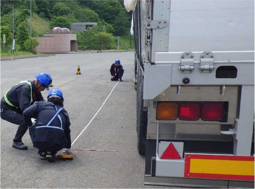 20250616wakkanai1 1024x757 - 稚内開発建設部／国道40号幌延町で特殊車両の取締り実施