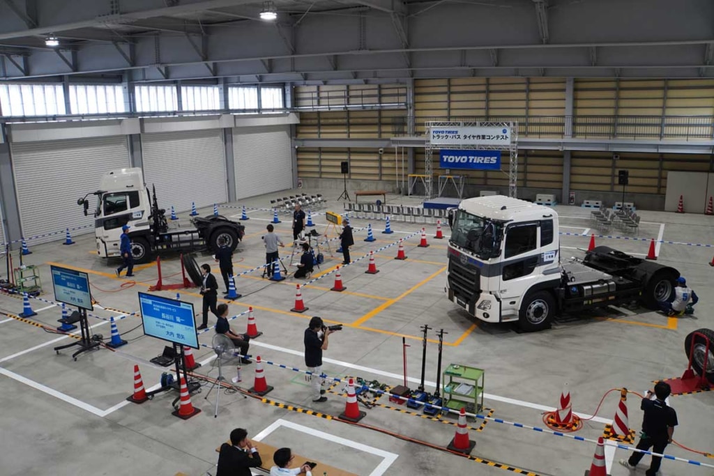 20250912toyo 2 1024x683 - トーヨータイヤ／タイヤ作業コンテストを開催、15名が知識と腕を競う