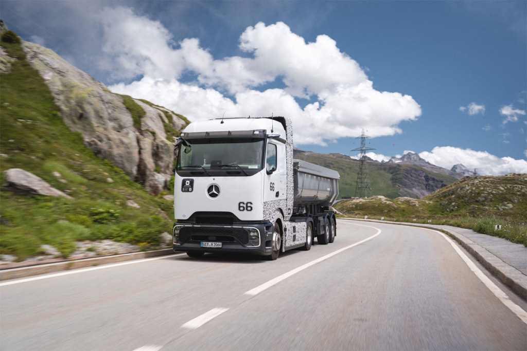 20250919Daimler 1024x683 - ダイムラートラック／燃料電池トラックの夏季テストに成功、26年末から顧客での運用を開始