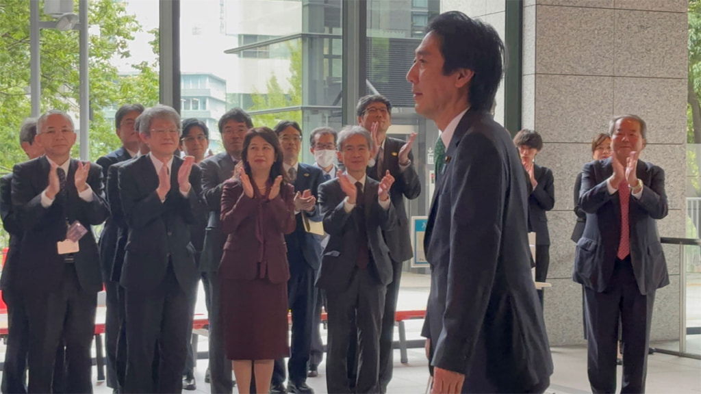 20251105kiuchi 1024x576 - 政府／成長戦略の検討課題に「物価上昇を上回る賃上げが継続する環境整備」