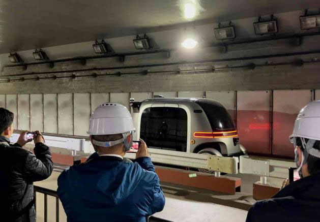 自動物流道路/実装に向け成田空港で初の実証実験開始、物流の効率化・高度化目指す 20251216naa1 - 自動物流道路/実装に向け成田空港で初の実証実験開始、物流の効率化・高度化目指す