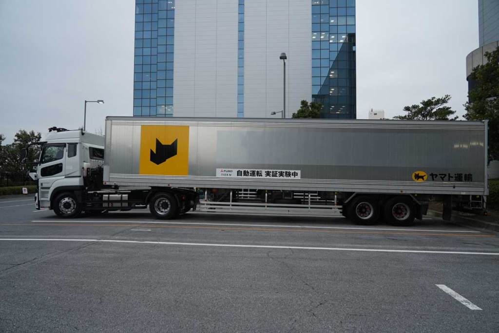 三菱ふそう/自動運転セミトレーラーの走行実証をヤマト運輸の幹線輸送で実施 20260226fuso 3 1024x684 - 三菱ふそう/自動運転セミトレーラーの走行実証をヤマト運輸の幹線輸送で実施